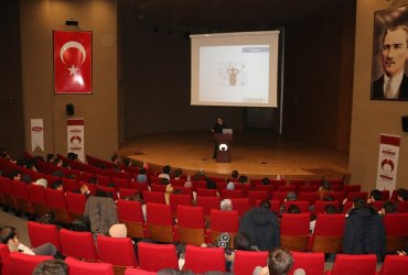 Üniversitemizde “Türkiye’den Silikon Vadisi’ne Örneklerle İnovasyon ve Girişimcilik” Başlıklı Seminer Düzenlendi  